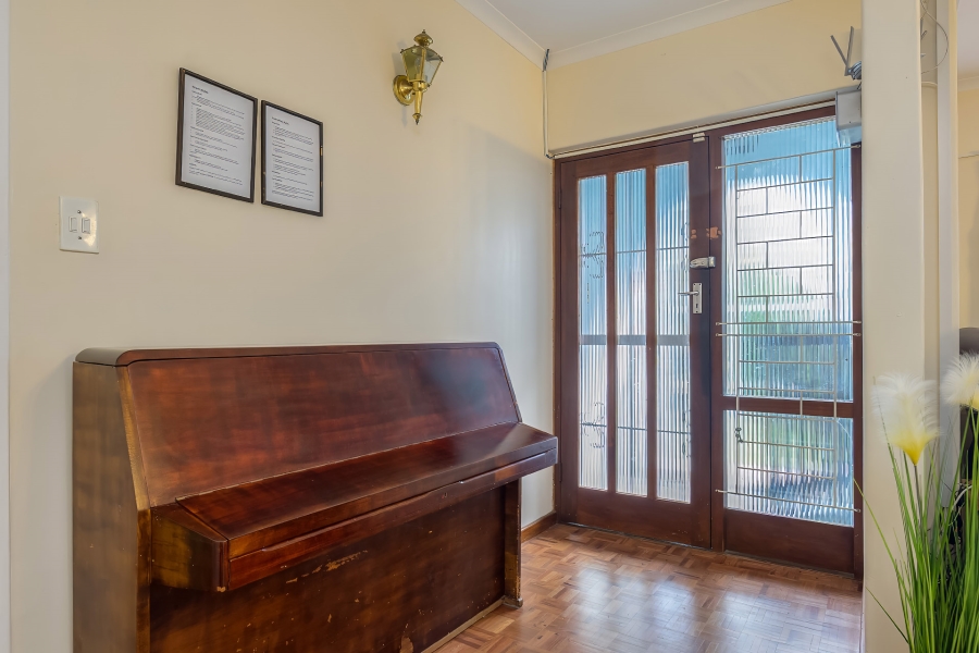 4 Bedroom Property for Sale in Plumstead Western Cape